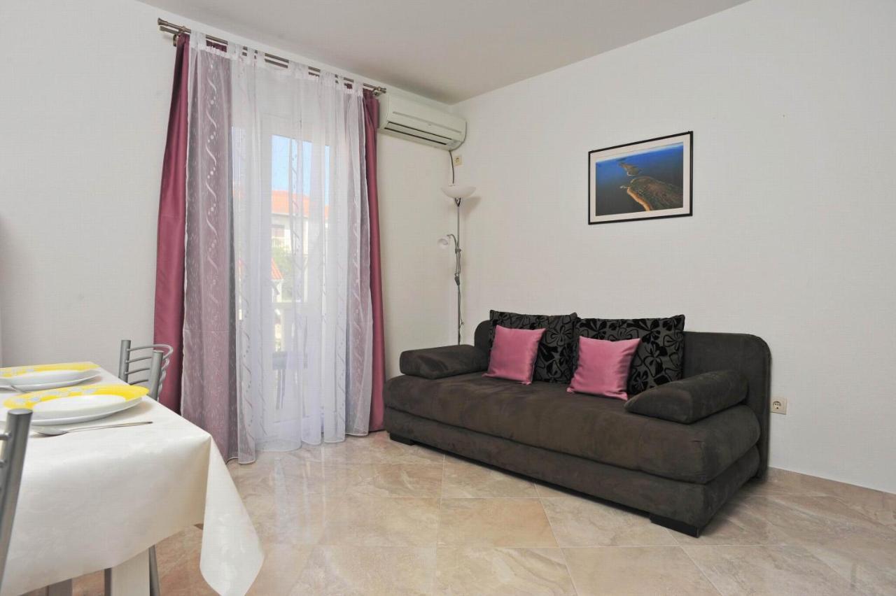 Apartments With A Parking Space Sutivan, Brac - 752 Exterior photo