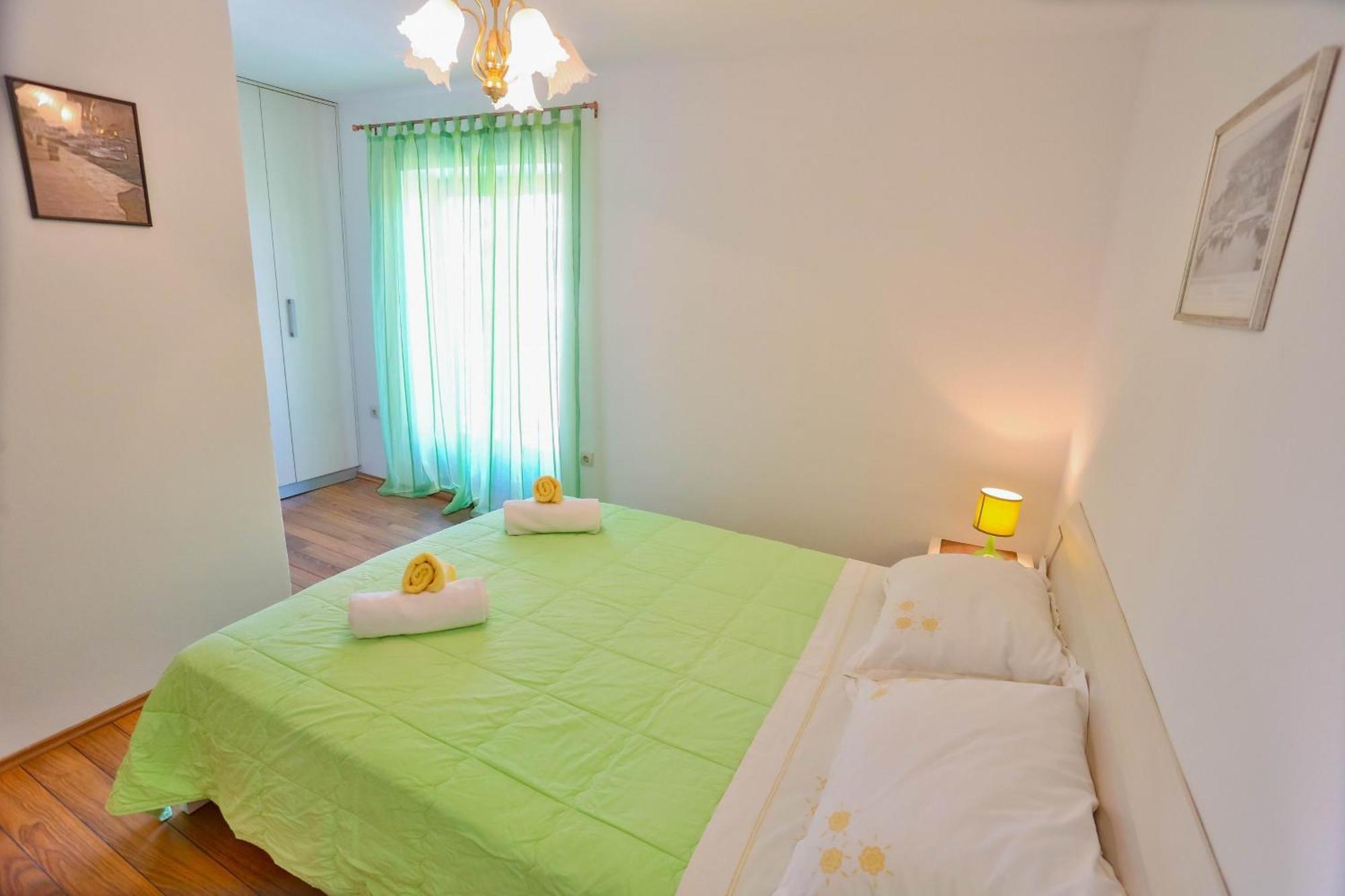 Apartments With A Parking Space Sutivan, Brac - 752 Room photo