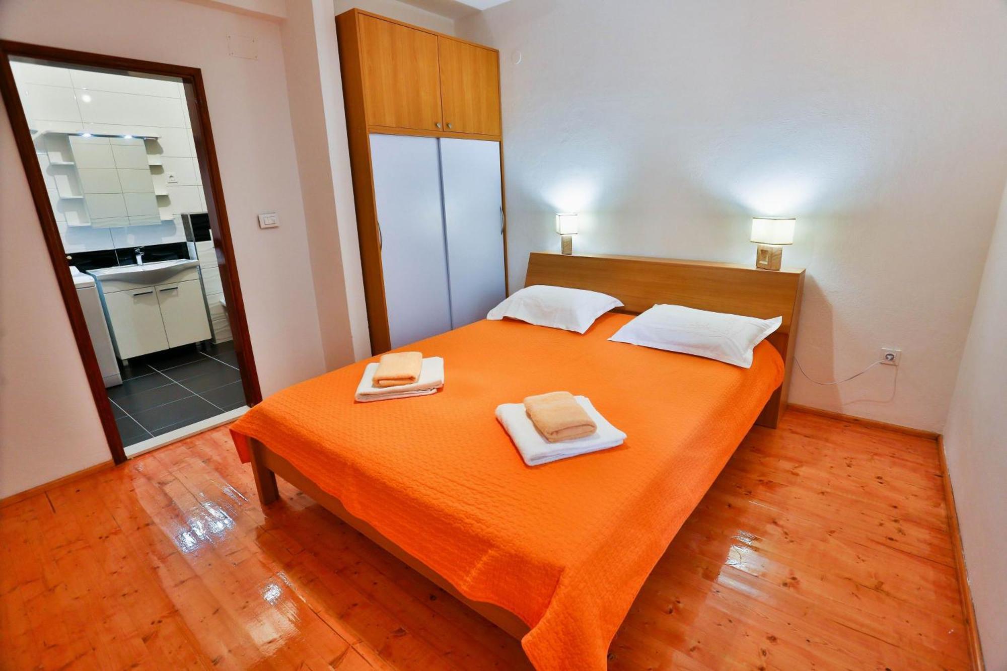 Apartments With A Parking Space Sutivan, Brac - 752 Room photo